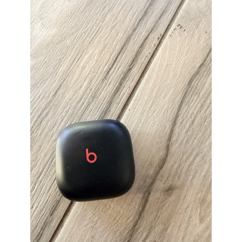 beats by dr. dre Ear Buds Heaphones fit pro true wireless CC